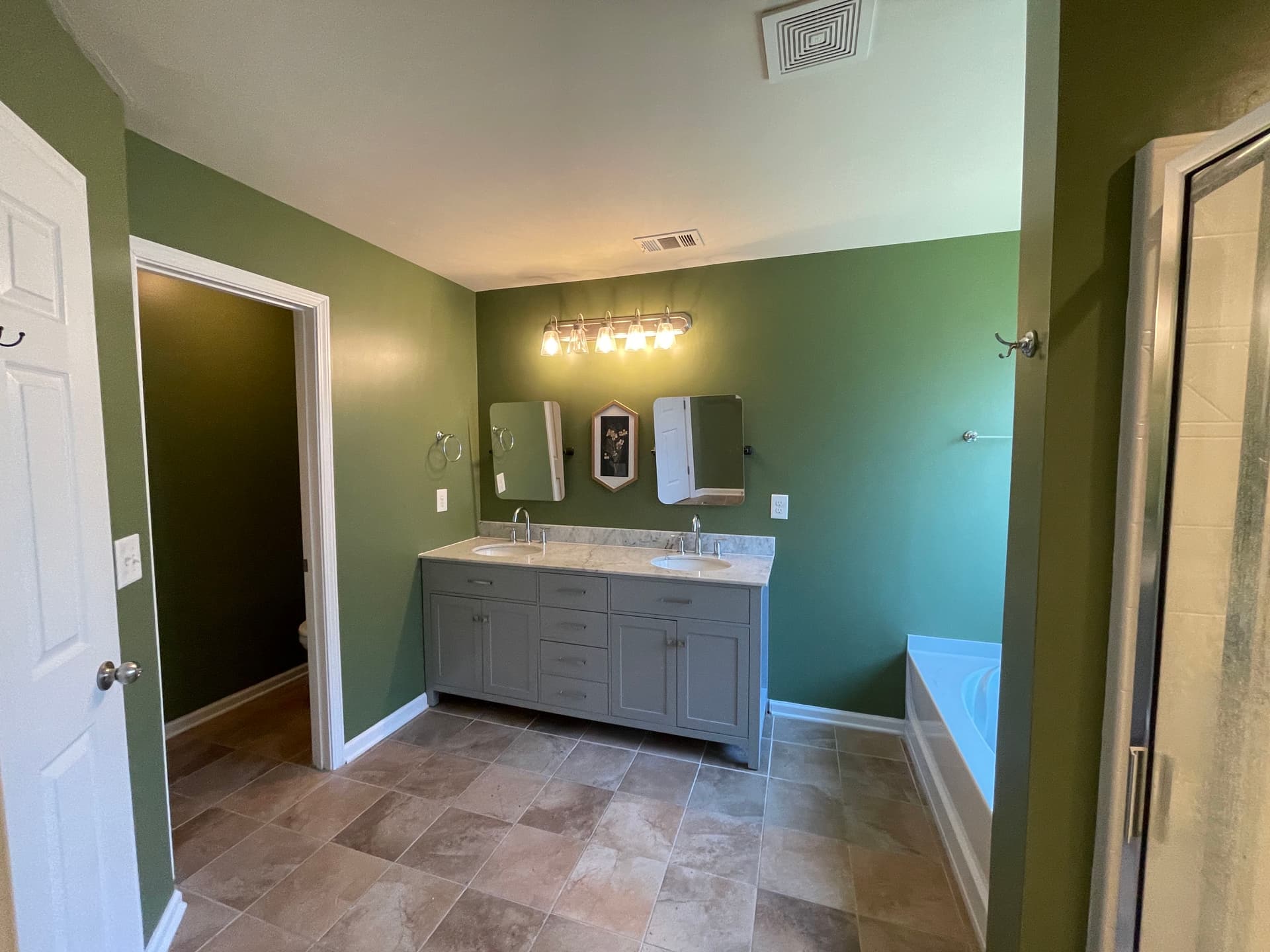Gallery photos for Nashville Bathroom Gets a Fresh Look With Interior Painting: Image #1