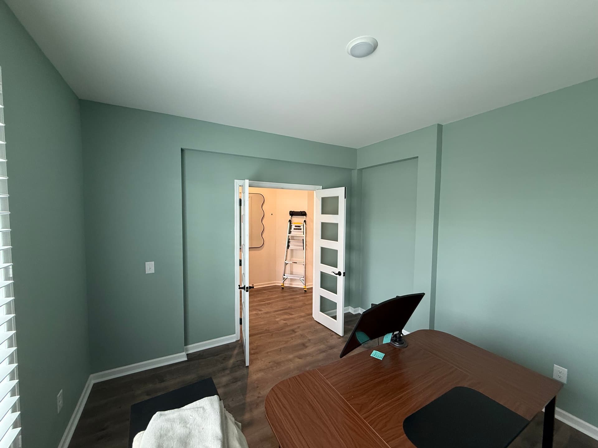 Gallery photos for Creating a New Private Office Space with Style: Image #2