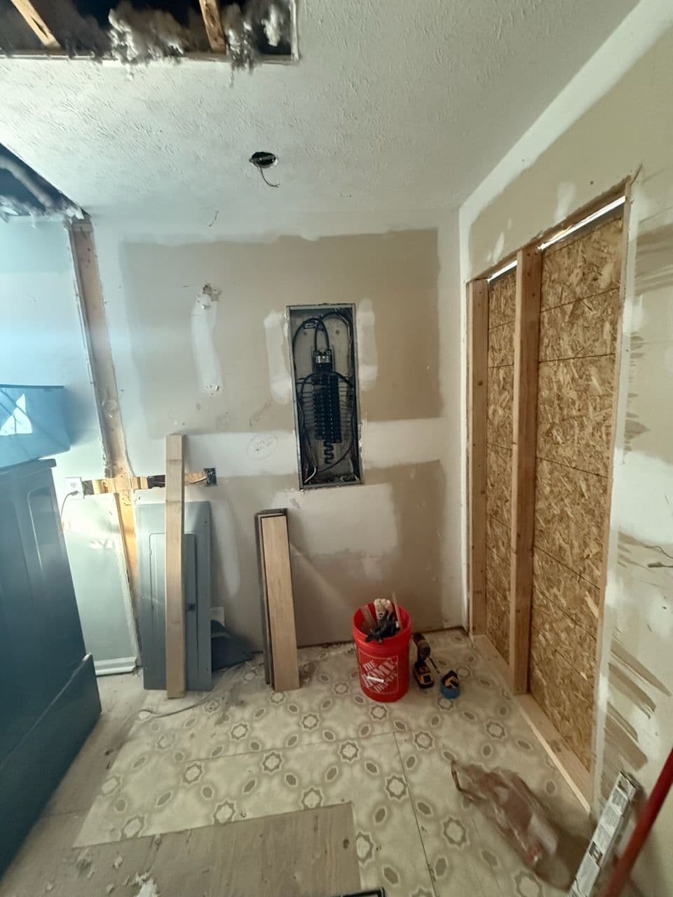 Gallery photos for Laundry Room Overhaul in Gallatin TN: Image #1