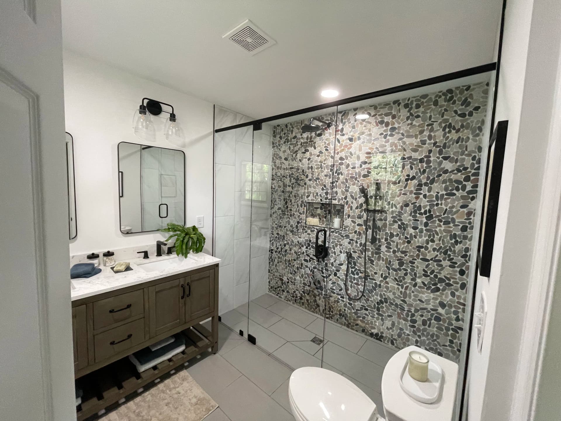 Gallery photos for We Said Yes to an HGTV Whole Home Renovation: Image #4