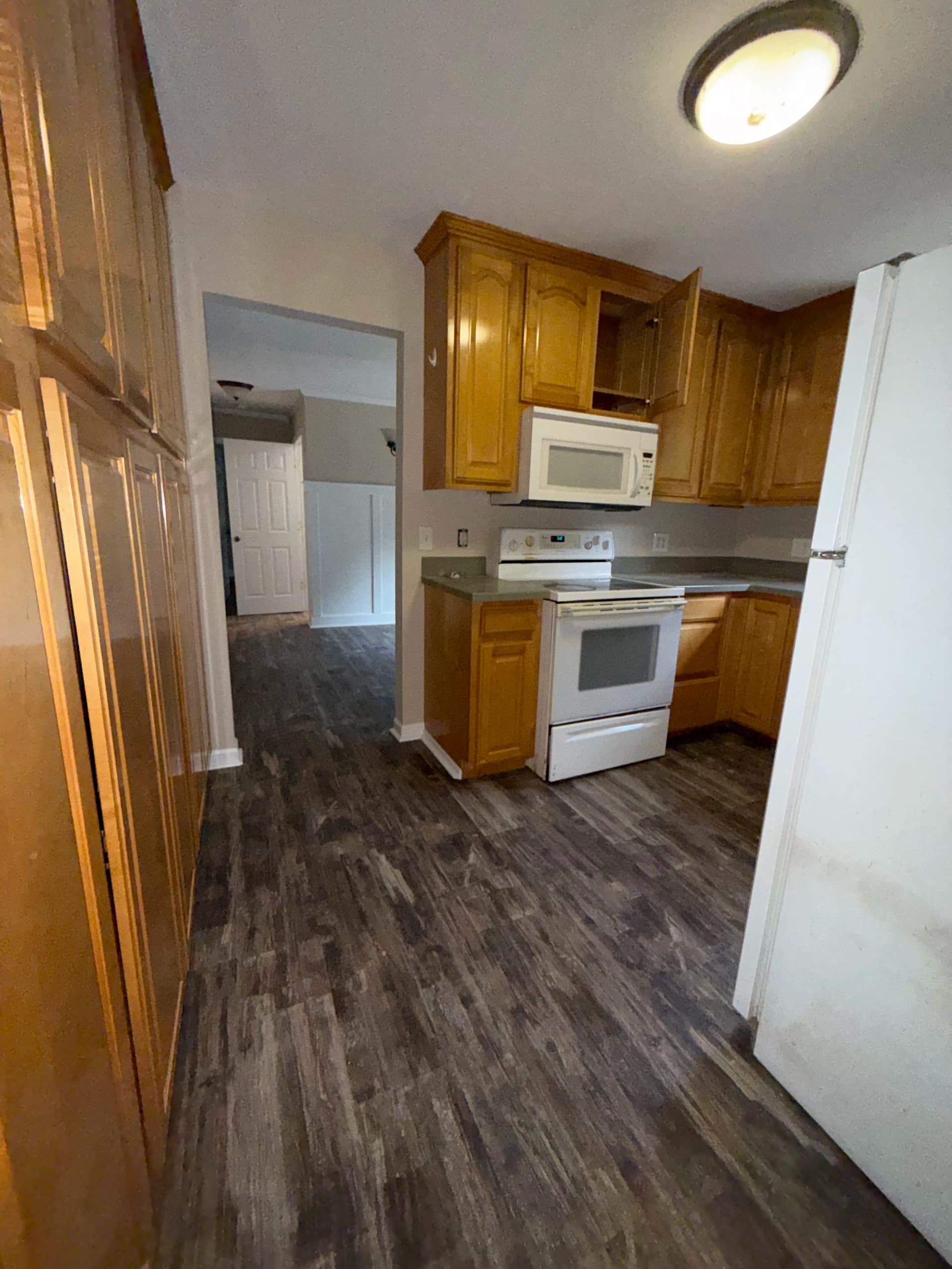 Gallery photos for Rental Property Mold Remediation and Full Interior Renovation: Image #6