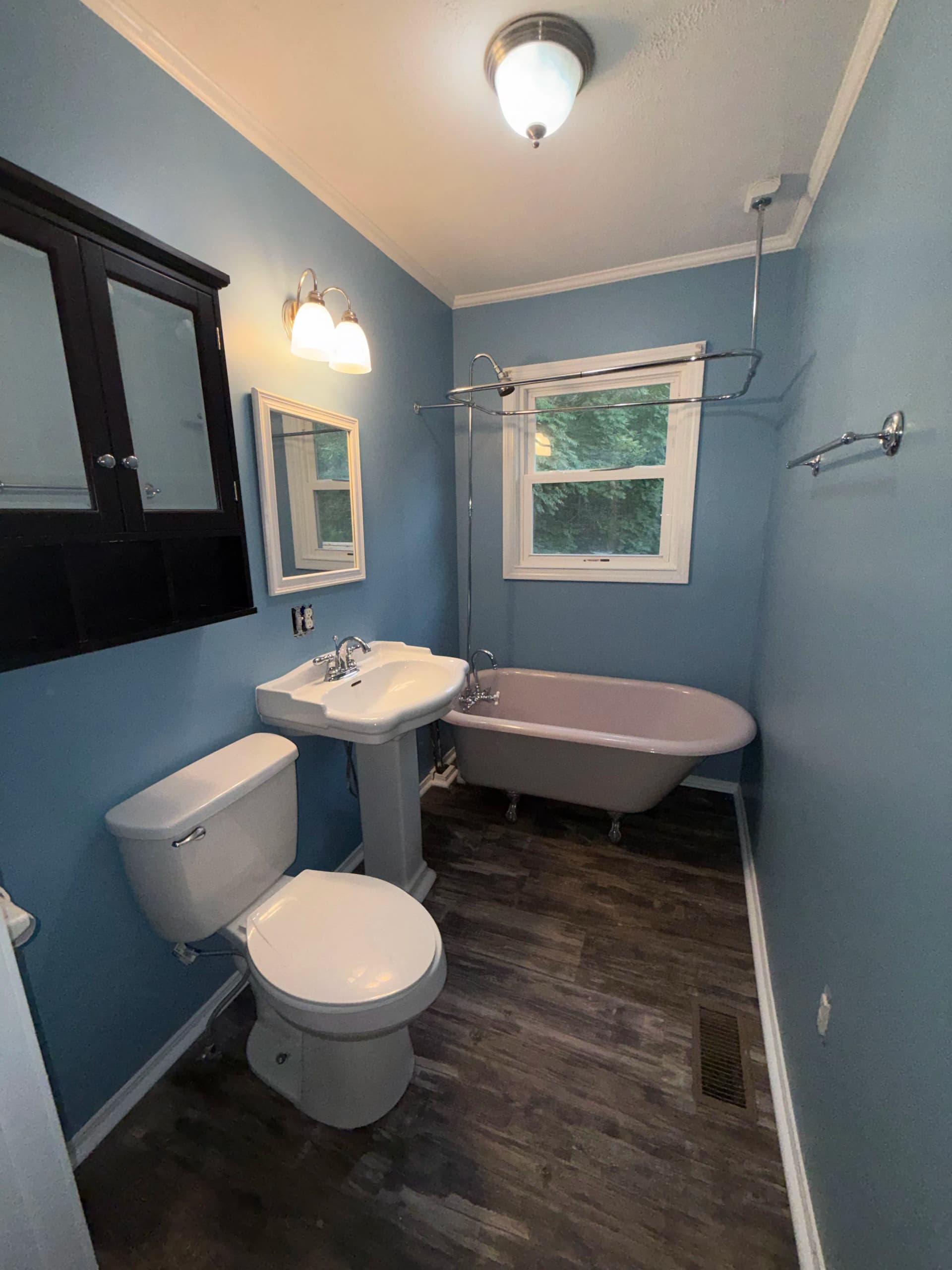 Gallery photos for Rental Property Mold Remediation and Full Interior Renovation: Image #4