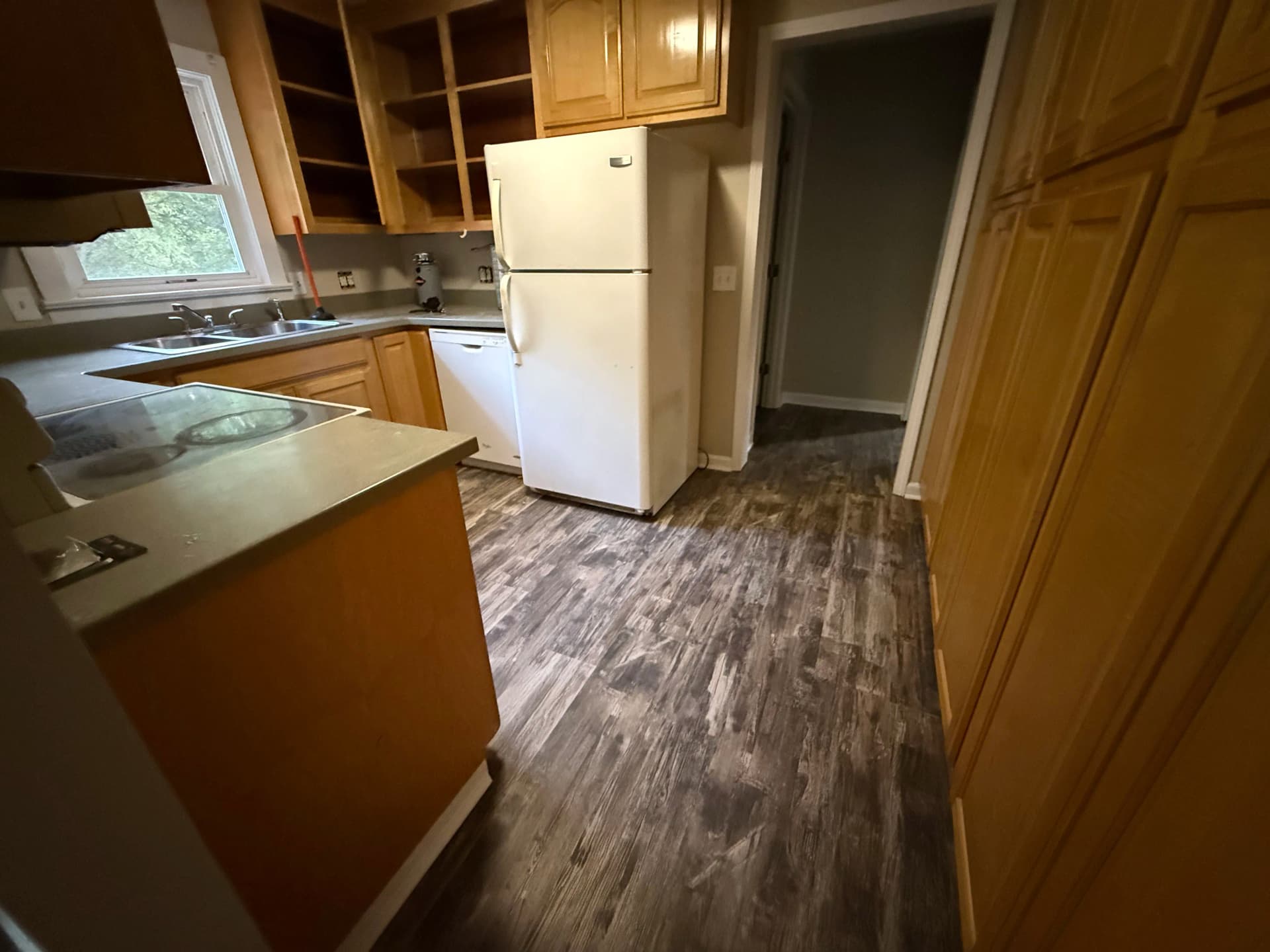 Gallery photos for Rental Property Mold Remediation and Full Interior Renovation: Image #7