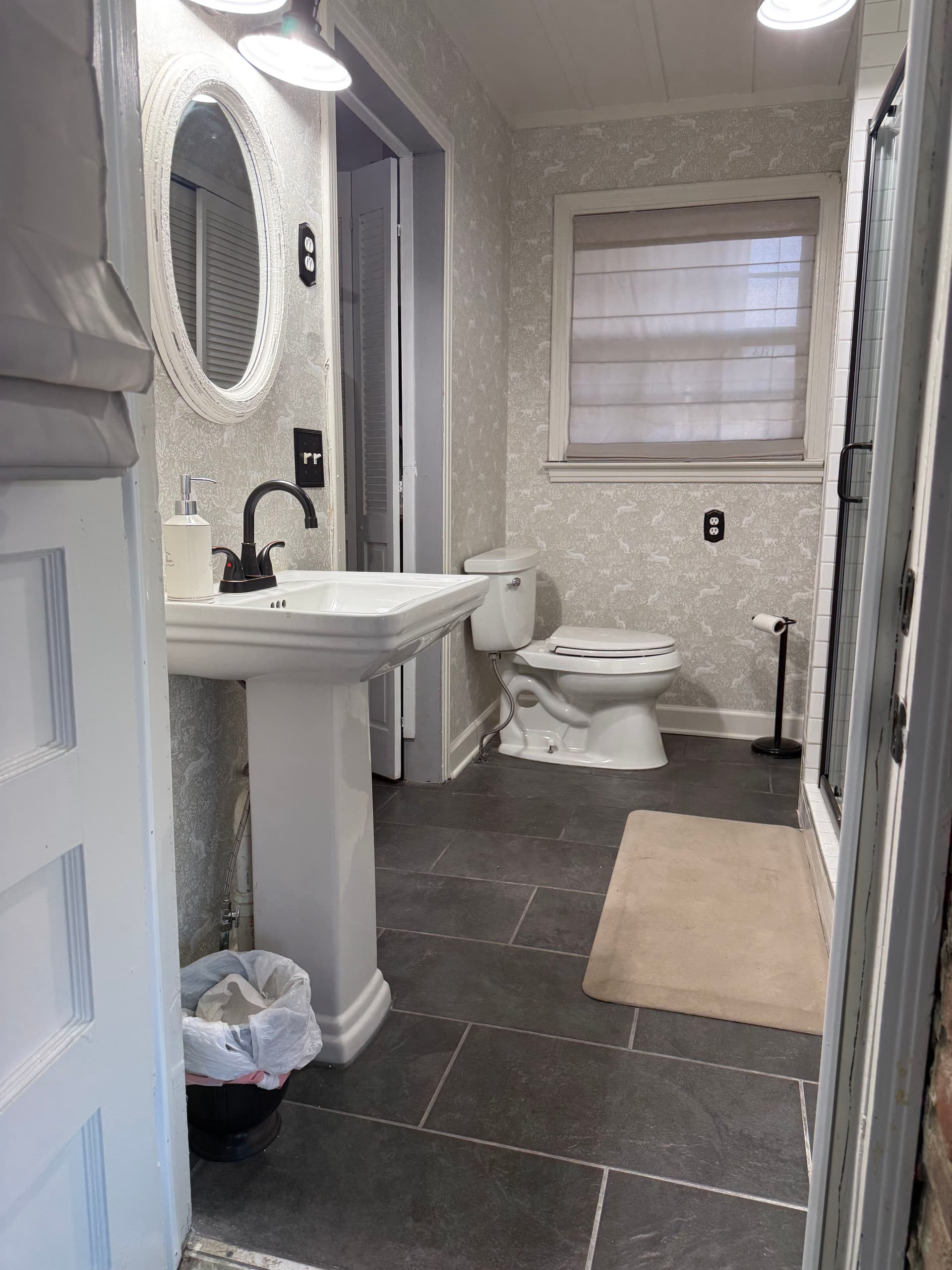 Gallery photos for Stylish Bathroom Makeover in Nashville: Image #1