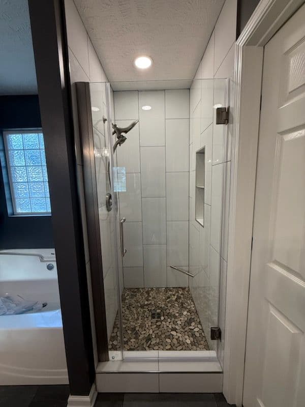 Gallery photos for Elegant Bathroom Makeover with Stoval Grey and Everest White: Image #3